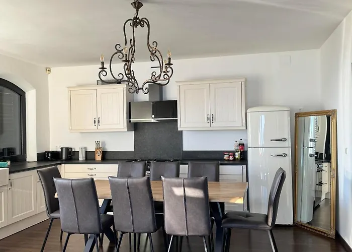 Hill Balaton Tatil Evi